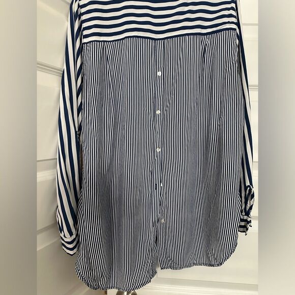 Jane+Delancey Sz L Blue & White Striped Button Up - Picture 8 of 16